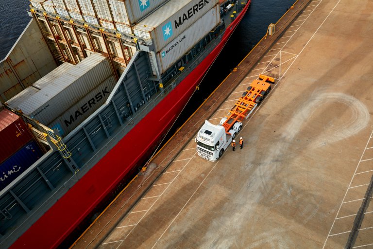 Road- and seafreight for forest industry