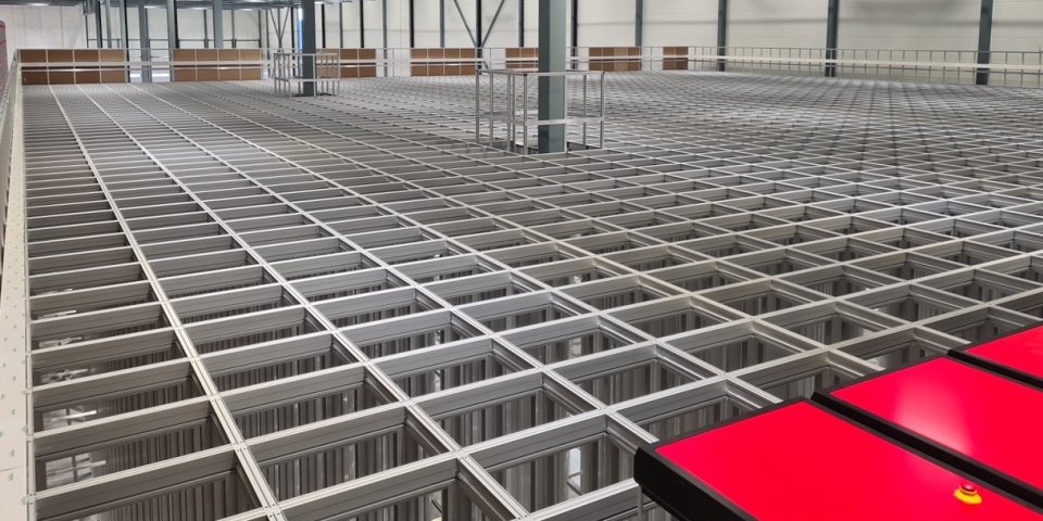 Picture of above showing the automated storage grid in the ColliCare warehouse in Vestby.